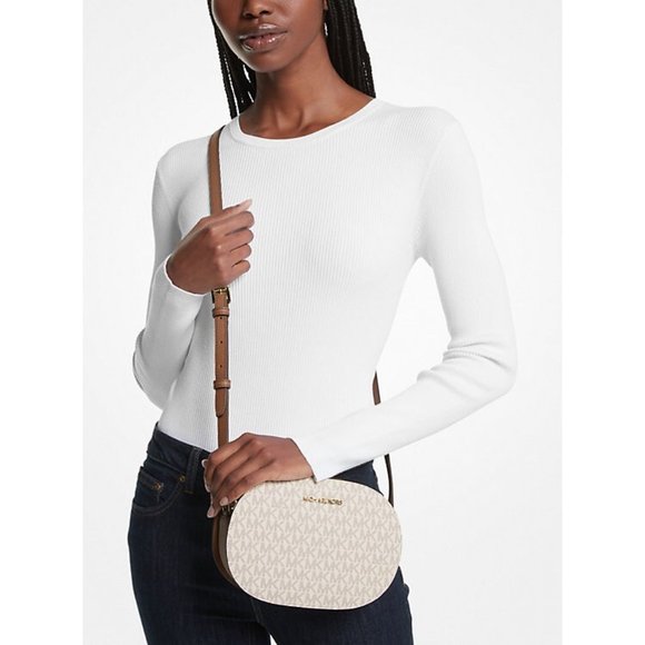 New Michael Kors Jet Set Charm Small Logo Oval Camera Crossbody Vanilla - Picture 2 of 3